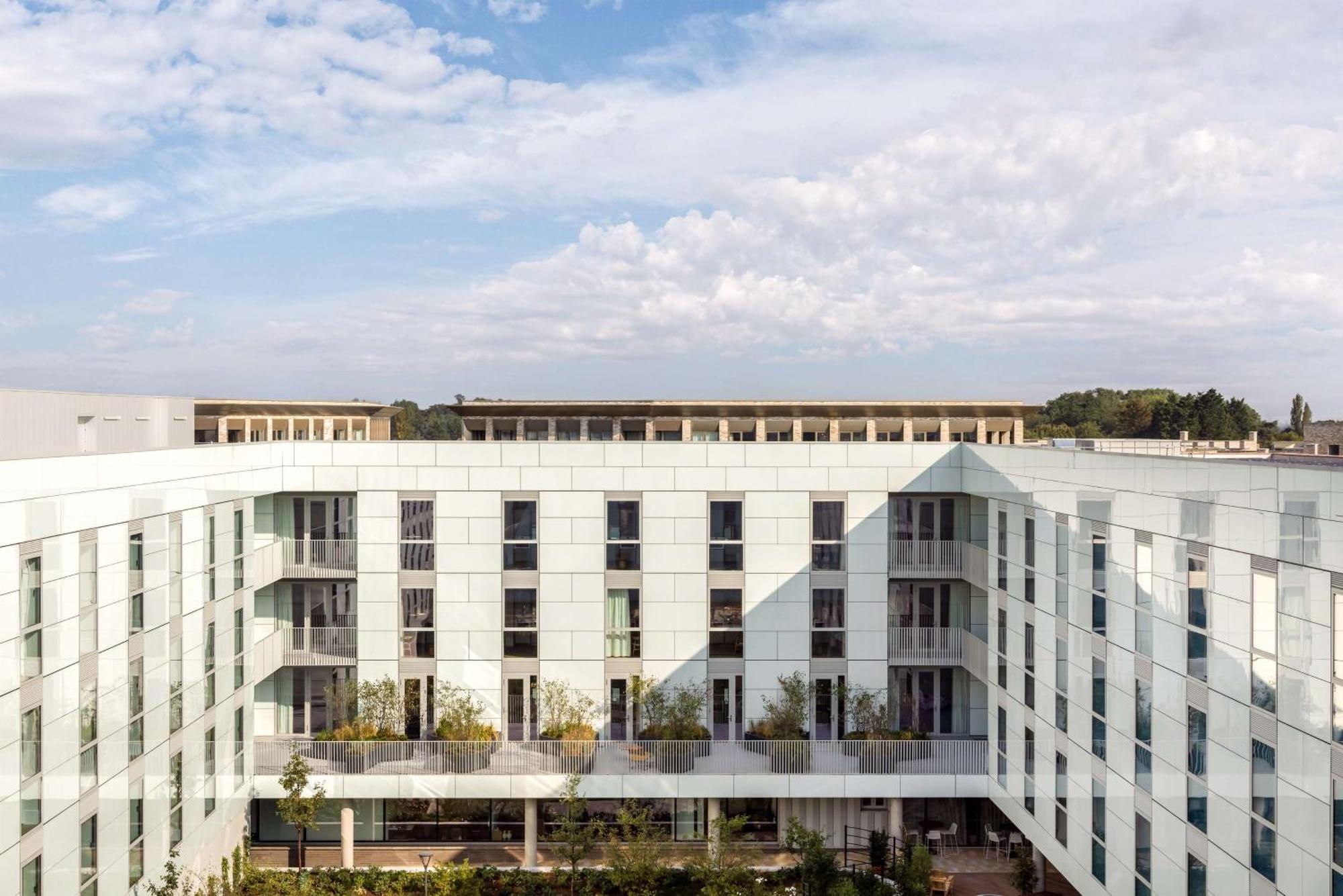 Hyatt Centric 4*